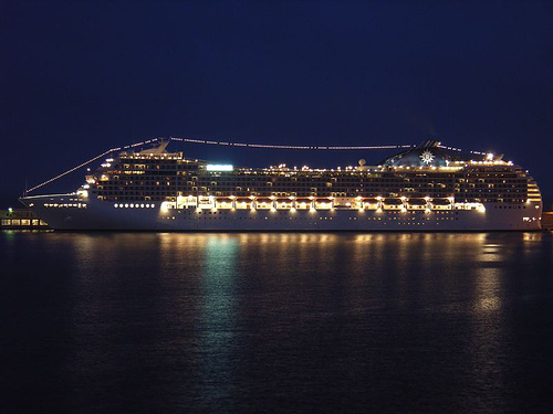 barco_di_crociera.jpg